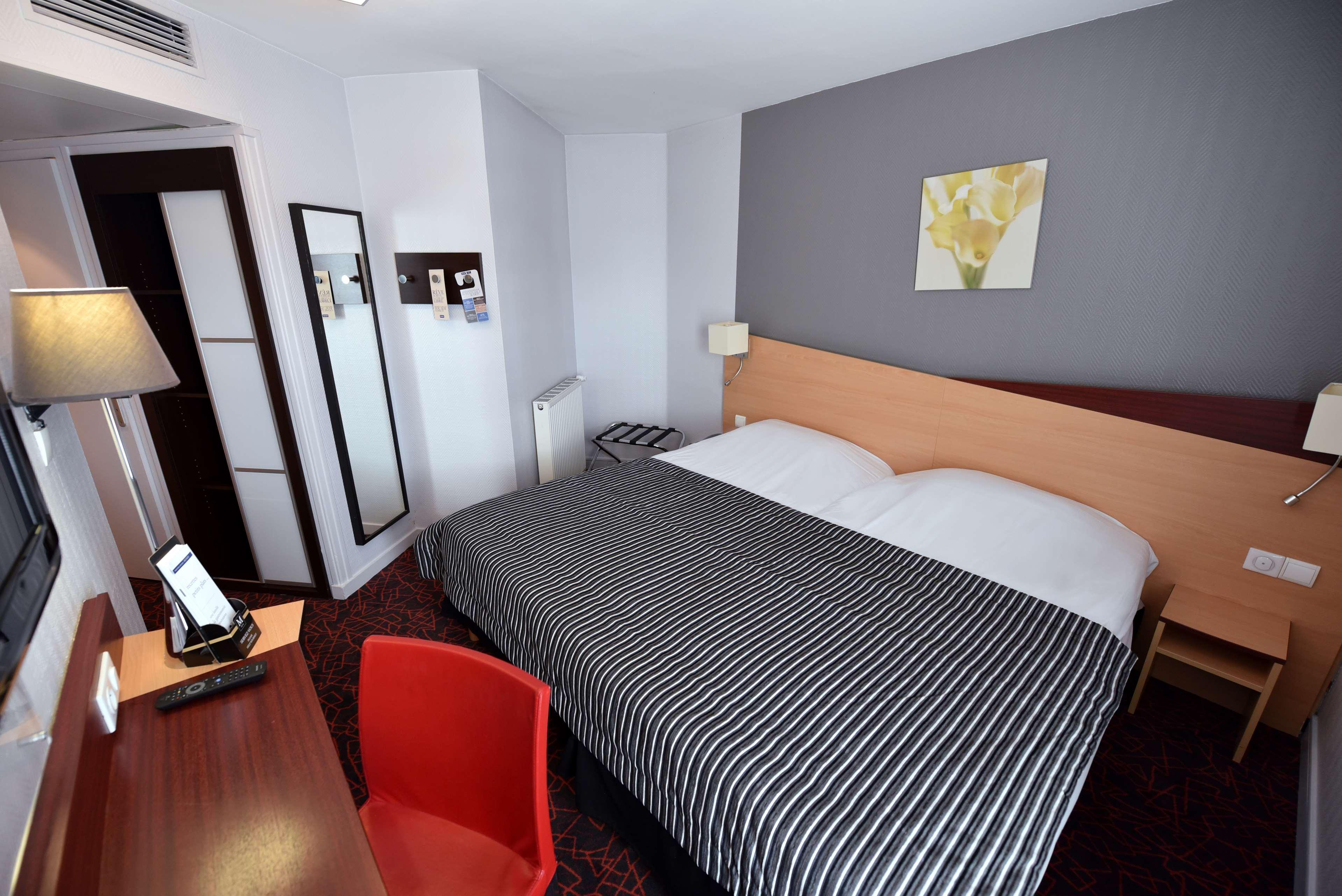 Kyriad Hotel Dijon Gare Εξωτερικό φωτογραφία
